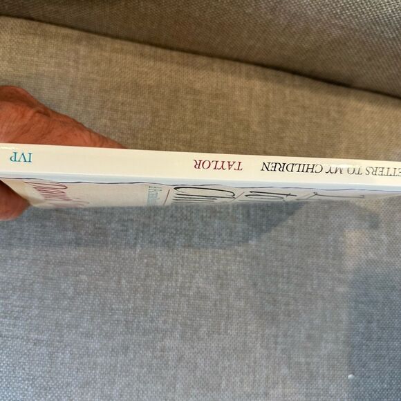 Sophisticated White and Black Book Collection - Picture 3 of 4